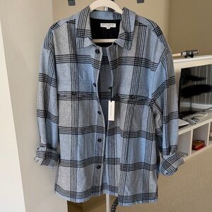 Banana Republic Men’s Gray & Blue Plaid Button-Up Shirt